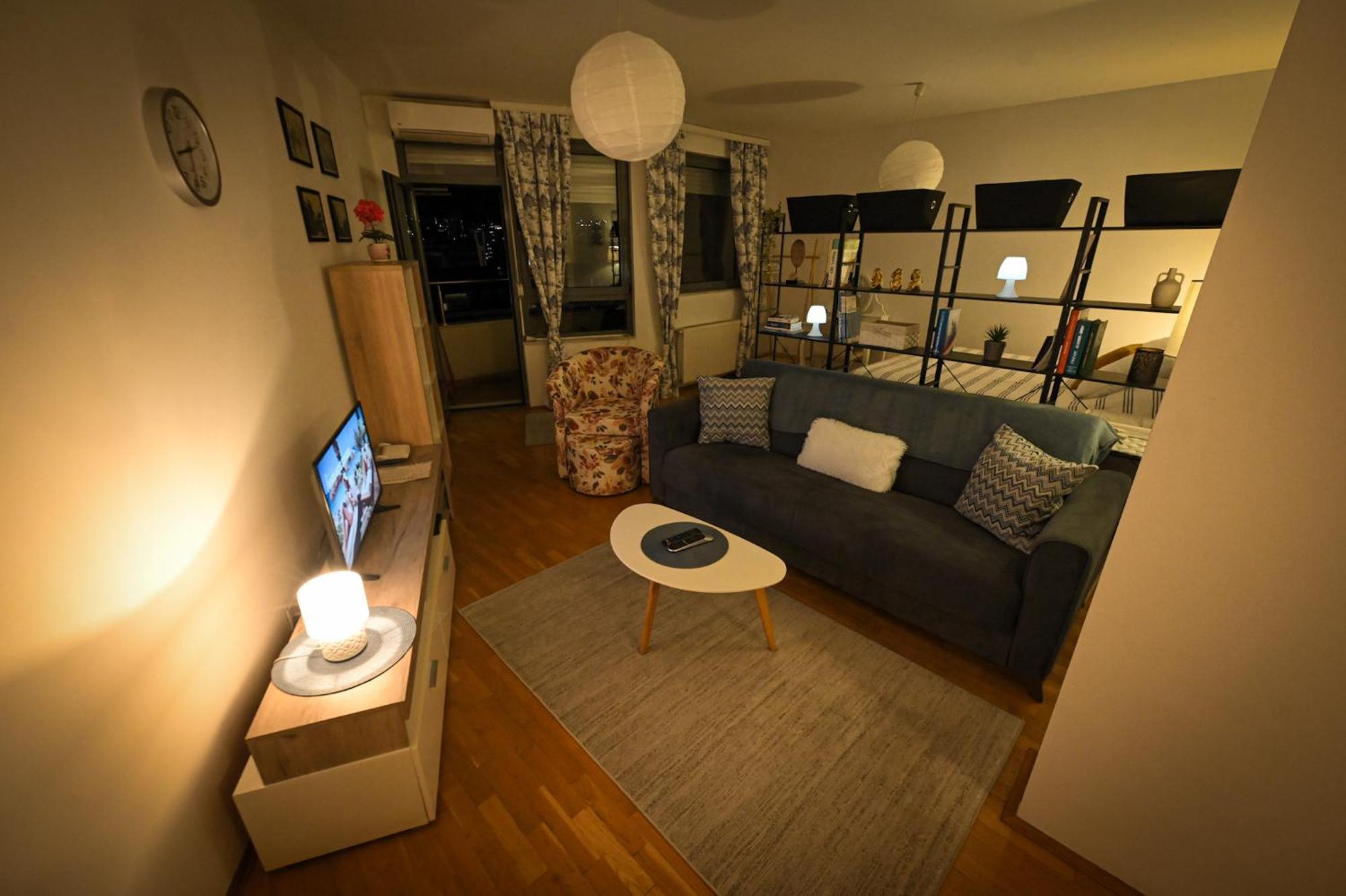 L&B Studio Apartment Pristina Eksteriør bilde